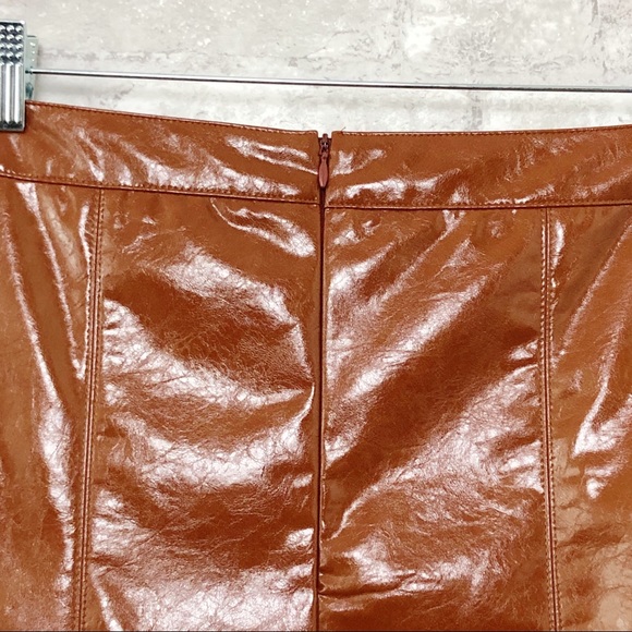 NWOT BISHOP + YOUNG Brown Vegan Faux Leather Pencil Skirt Size Small - Picture 9 of 14